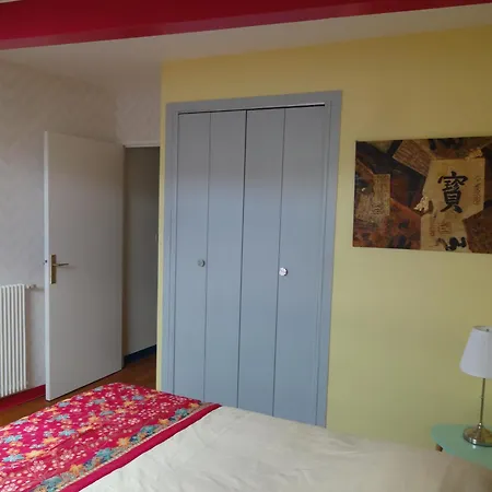 T2 En Duplex Dans Le Centre Historique.